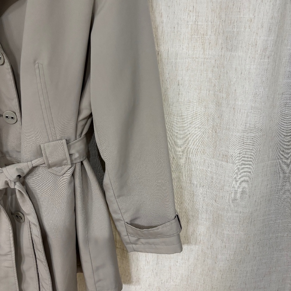 Classic Elements Woman’s Mid Length Button Belted… - image 5